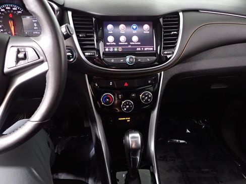 Used 2020 Chevrolet Trax Premier w/ LPO, Protection Package FWD image 32