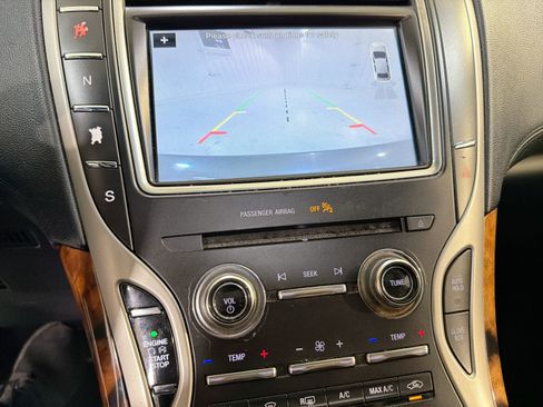 Used 2018 Lincoln MKX Reserve image 18