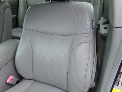 Used 2005 Lexus ES 330 image 27