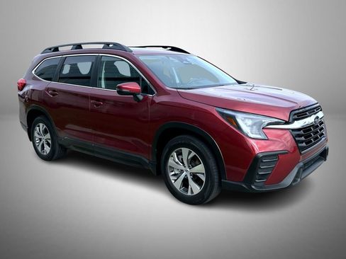 Used 2023 Subaru Ascent Premium w/ Convenience Package image 3