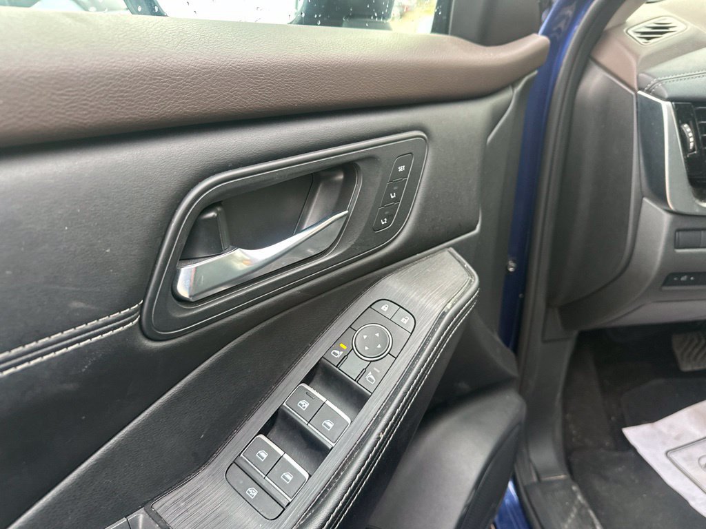 Used 2023 Nissan Rogue SL FWD image 16