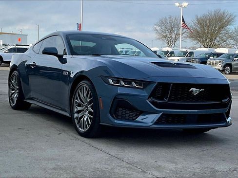 Used 2025 Ford Mustang GT Premium image 1