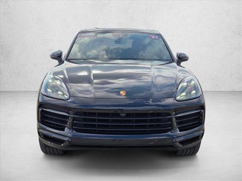 Used 2021 Porsche Cayenne image 9