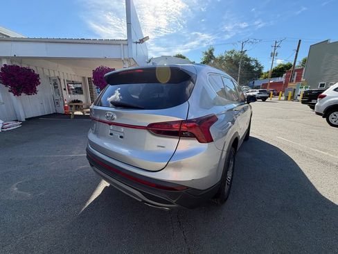 Used 2023 Hyundai Santa Fe SE AWD/4WD image 5