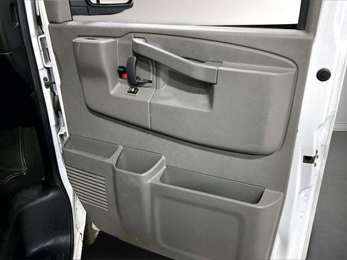 Used 2020 Chevrolet Express 3500 LT w/ LT Preferred Equipment Group image 27