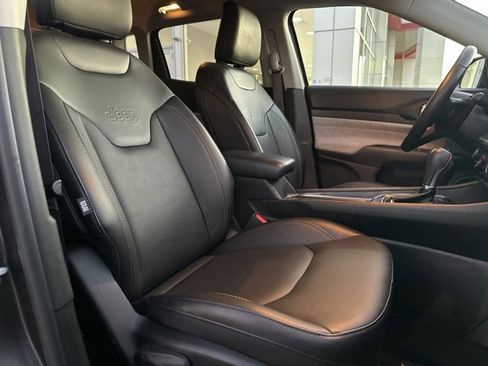 Used 2022 Jeep Compass Latitude image 16