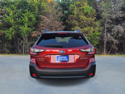 Certified 2025 Subaru Outback Premium AWD/4WD image 18