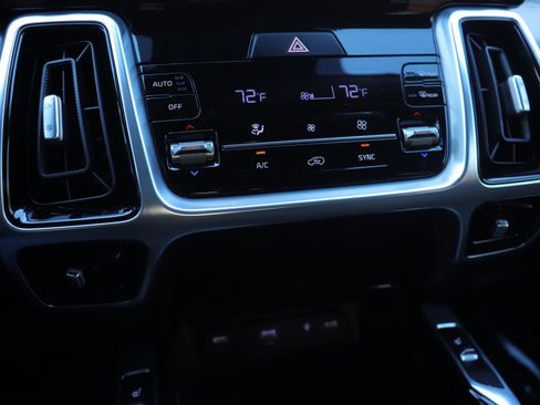 Used 2021 Kia Sorento SX image 37