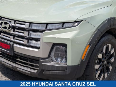 Used 2025 Hyundai Santa Cruz SEL AWD/4WD image 10