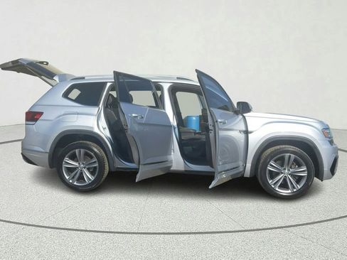 Used 2018 Volkswagen Atlas SE w/ R-Line Package image 14