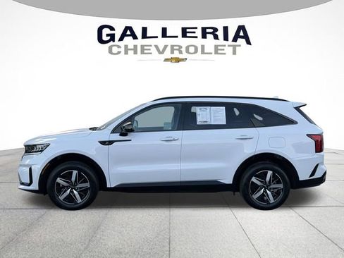 Used 2022 Kia Sorento S image 4