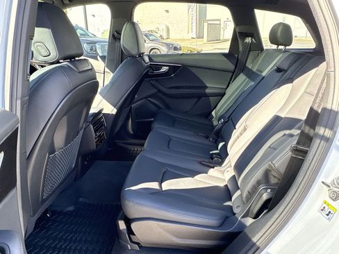 Used 2023 Audi Q7 3.0T Prestige image 26