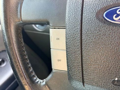 Used 2006 Ford F150 XLT AWD/4WD image 8
