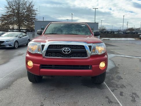 Used 2011 Toyota Tacoma PreRunner w/ TRD Off-Road Pkg image 9