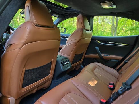 Used 2022 Maserati Ghibli GT image 14