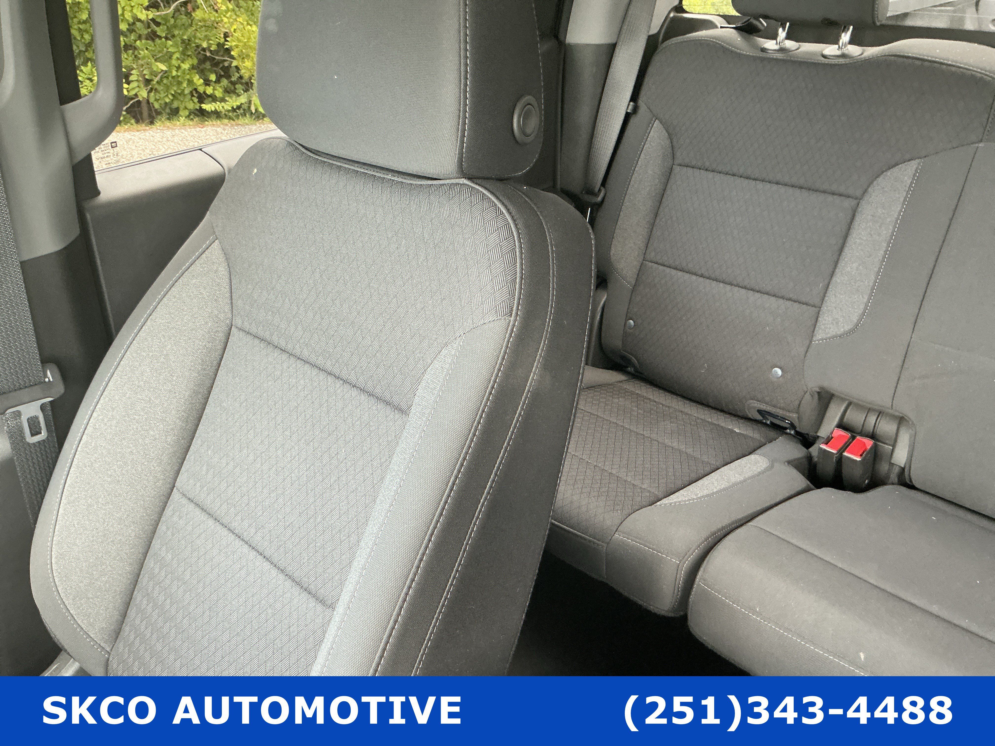 Used 2023 Chevrolet Silverado 1500 LT AWD/4WD image 27