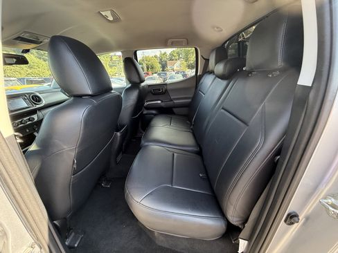 Used 2017 Toyota Tacoma SR5 w/ Tow Package image 15