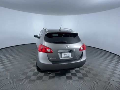 Used 2013 Nissan Rogue SV image 7