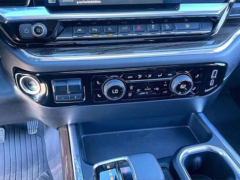 Used 2024 Chevrolet Silverado 1500 LT Trail Boss w/ LT Trail Boss Premium Package image 17