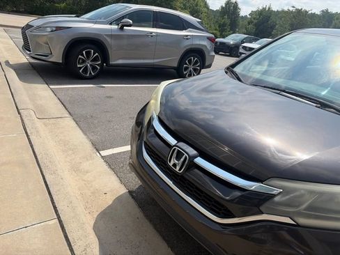 Used 2015 Honda CR-V LX image 2