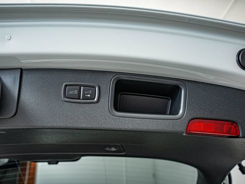 New 2026 Porsche Macan AWD/4WD image 43