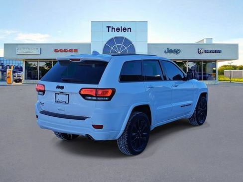 Used 2020 Jeep Grand Cherokee Altitude image 4