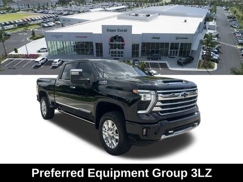 Used 2024 Chevrolet Silverado 3500 High Country w/ High Country Premium Package AWD/4WD image 3