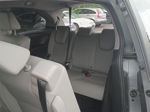 Used 2024 Honda Odyssey Touring image 13