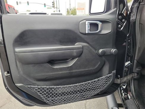 Certified 2021 Jeep Gladiator Sport image 16