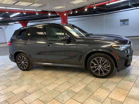 Used 2022 BMW X5 xDrive40i w/ M Sport Package image 4