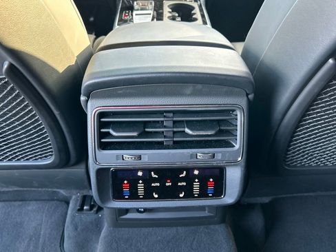 Used 2025 Audi RS Q8 performance image 74