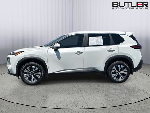 Used 2023 Nissan Rogue SV FWD image 8