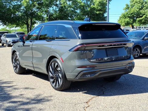Used 2024 Lincoln Nautilus Black Label w/ Jet Appearance Package (87T) AWD/4WD image 3