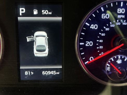 Used 2023 Kia K5 LXS FWD image 9