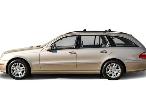 Used 2004 Mercedes-Benz E 320 4MATIC Wagon image 11