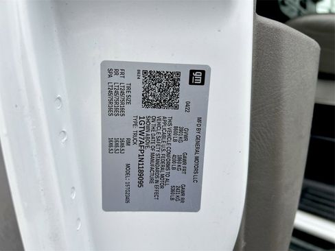 Used 2022 GMC Savana 2500 w/ Driver Convenience Package image 26