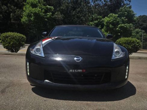 Used 2013 Nissan 370Z Touring w/ Sport Pkg RWD image 2