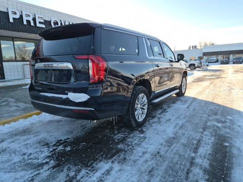 Used 2023 GMC Yukon XL SLT image 24