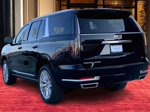 New 2026 Cadillac Escalade Luxury image 4