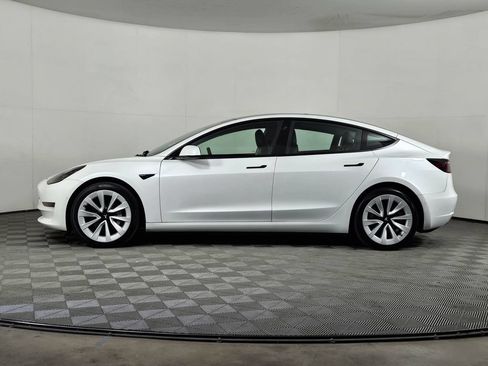 Used 2022 Tesla Model 3 Long Range AWD/4WD image 2