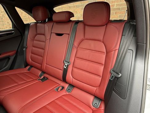 New 2025 Porsche Macan S image 17