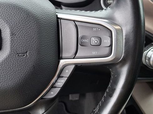 Used 2022 RAM 1500 Laramie AWD/4WD image 19