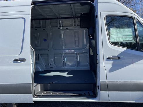 New 2026 Mercedes-Benz Sprinter 2500 image 7