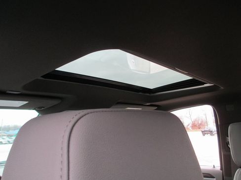 New 2026 GMC Sierra 1500 SLT w/ SLT Premium Plus Package image 14