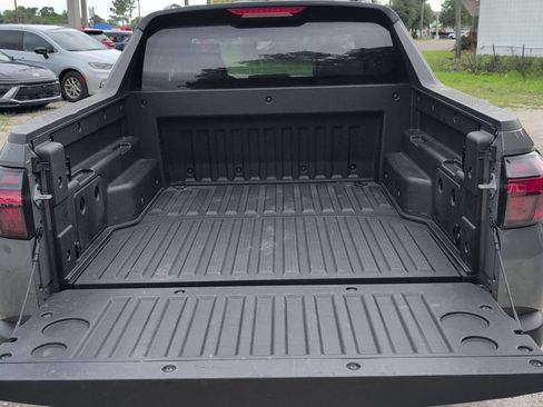 Used 2025 Hyundai Santa Cruz SEL FWD image 28