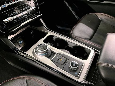 Certified 2022 Ford Explorer ST-Line AWD/4WD image 16