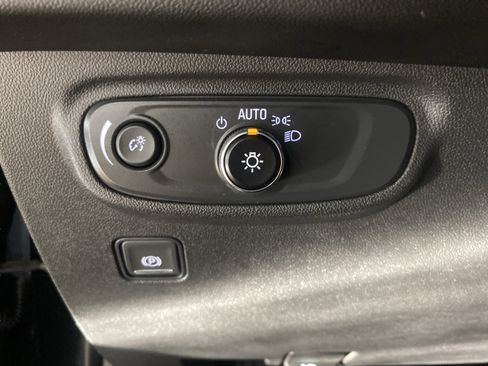 Used 2021 GMC Terrain SLE w/ Driver Convenience Package image 31