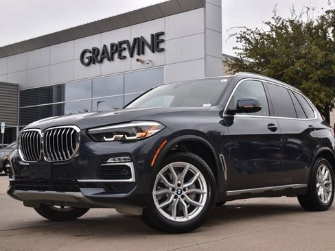 Used 2021 BMW X5 xDrive40i w/ Convenience Package image 1