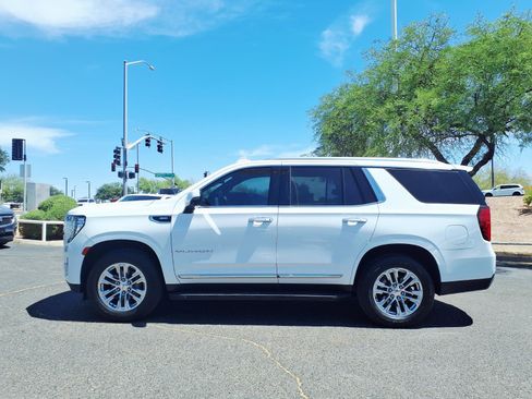 Used 2021 GMC Yukon SLT w/ SLT Luxury Plus Package image 9