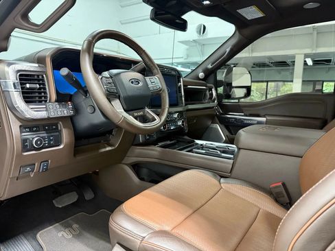 Used 2024 Ford F250 King Ranch image 36